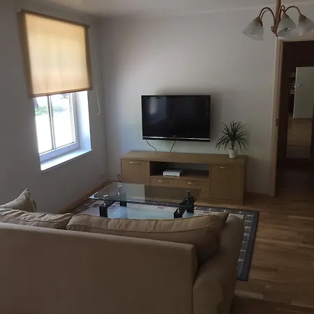Apartment Riia Mnt 83 *